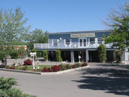 IMG_3615_3742 Step Back Inn at Aztec