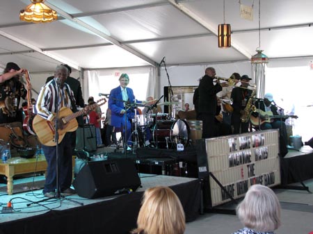 0363 most of the Music Makers Relief Foundation band on stage