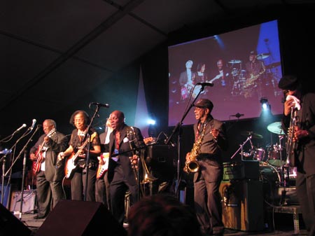 0386a beverly guitar watkins takes the lead