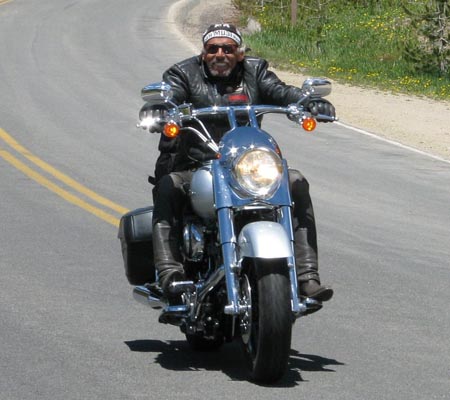 IMG_3805 biker in Rockie Mountain N P